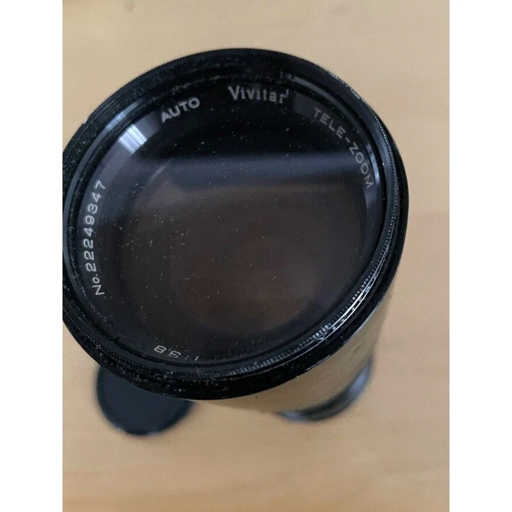 Vivitar 85-205mm F/3.8 Tele-Zoom Lens w/ Skylight Filter, Lens Caps & Case